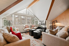 The Crest, Spacious, Central Condo, Free Parking